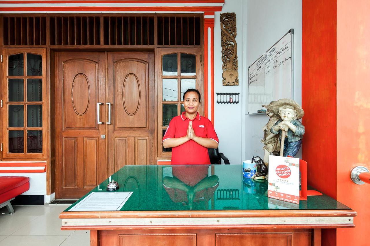 Oyo 1520 Hotel Kartini Tarutung Exterior foto